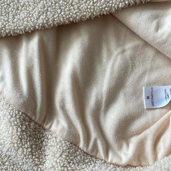 Tuckernuck Rollins Teddy Fleece Sherpa Pullover - Picture 7 of 10